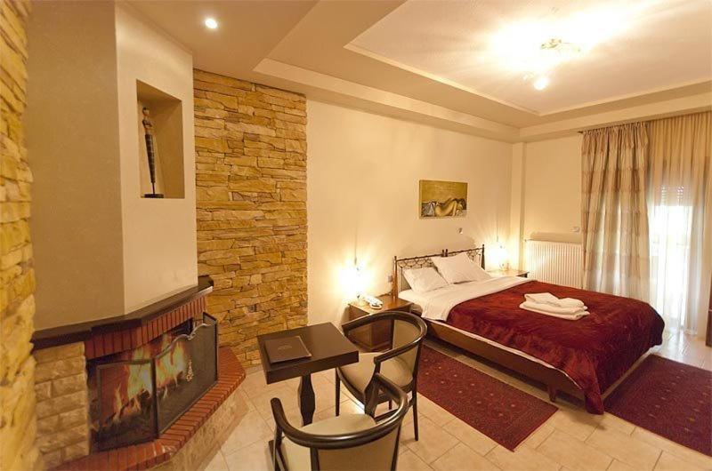 Nostos Hotel Káto Loutrákion Szoba fotó