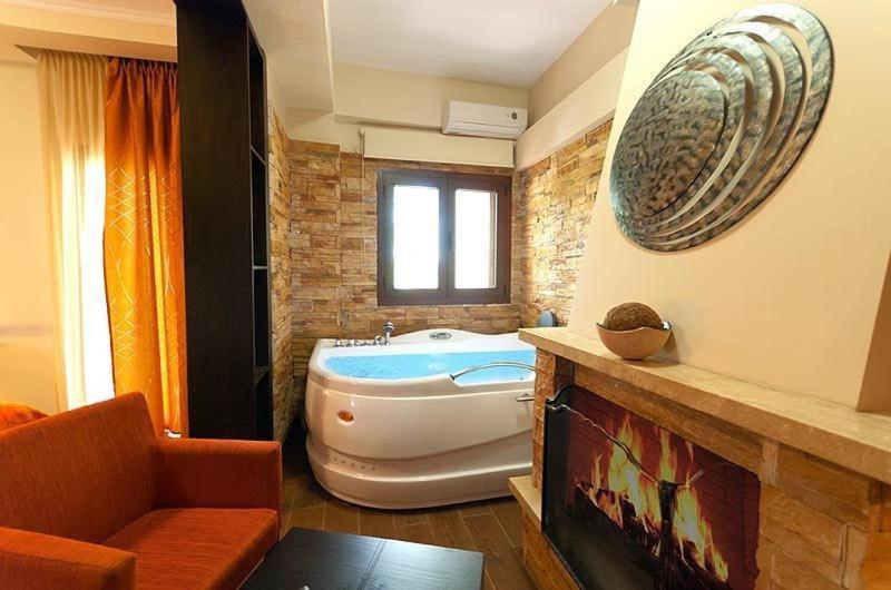 Nostos Hotel Káto Loutrákion Szoba fotó