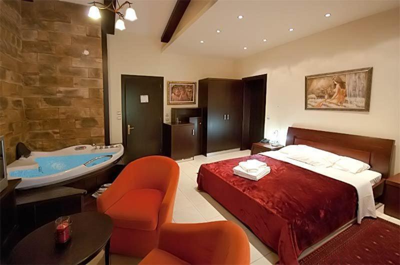 Nostos Hotel Káto Loutrákion Szoba fotó