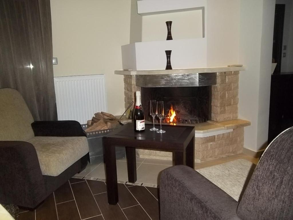 Nostos Hotel Káto Loutrákion Szoba fotó